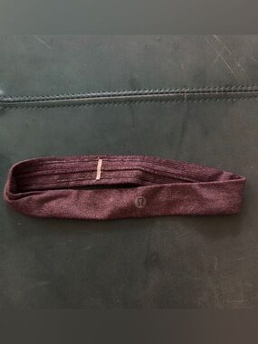 Lululemon Thin Running Yoga Headband